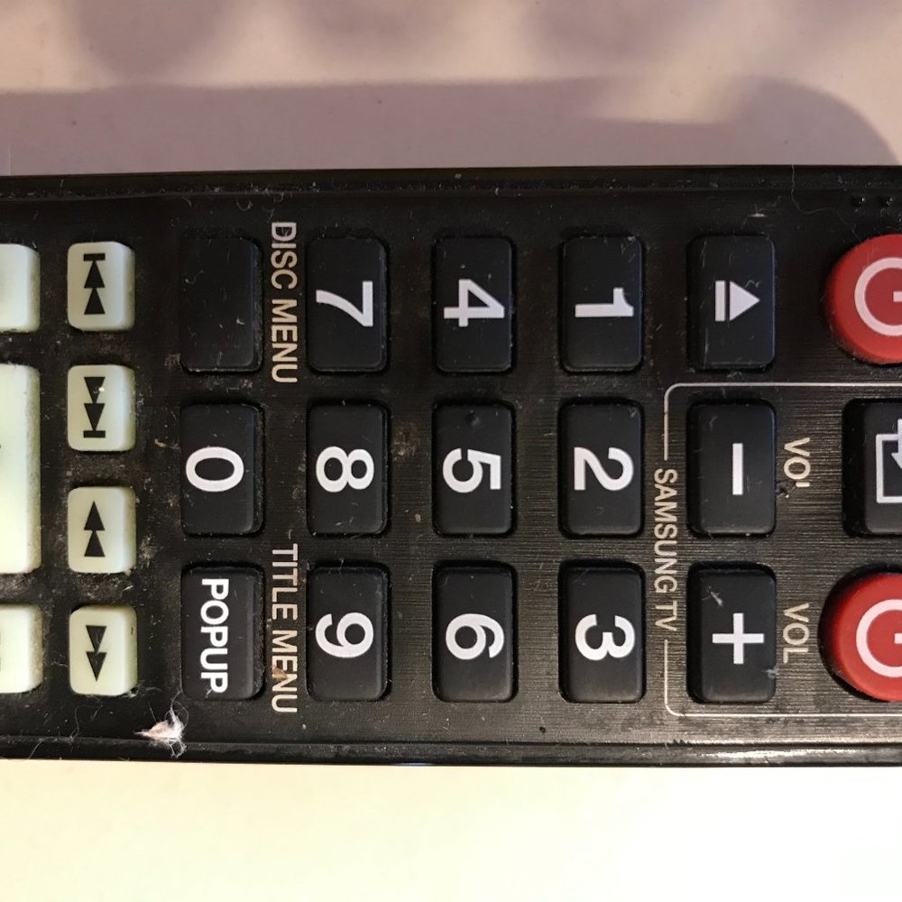 Samsung Smart TV Remote - Picture 7 of 8